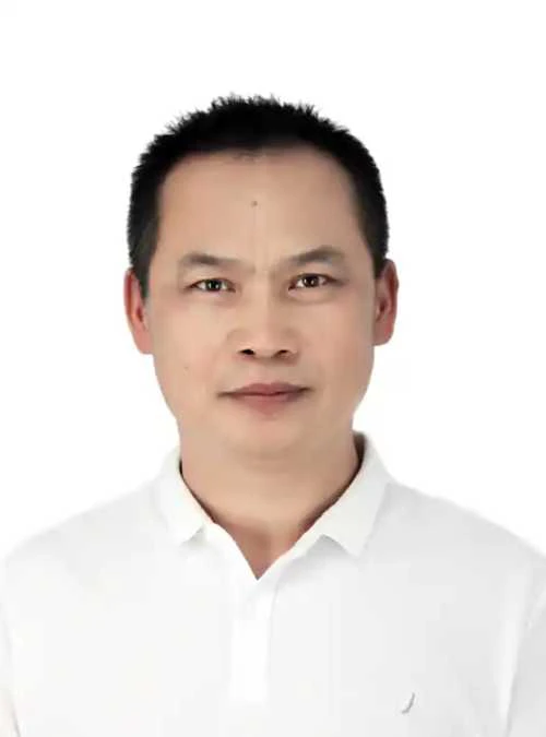 张晓东老师的照片，单击鼠标查看大图！